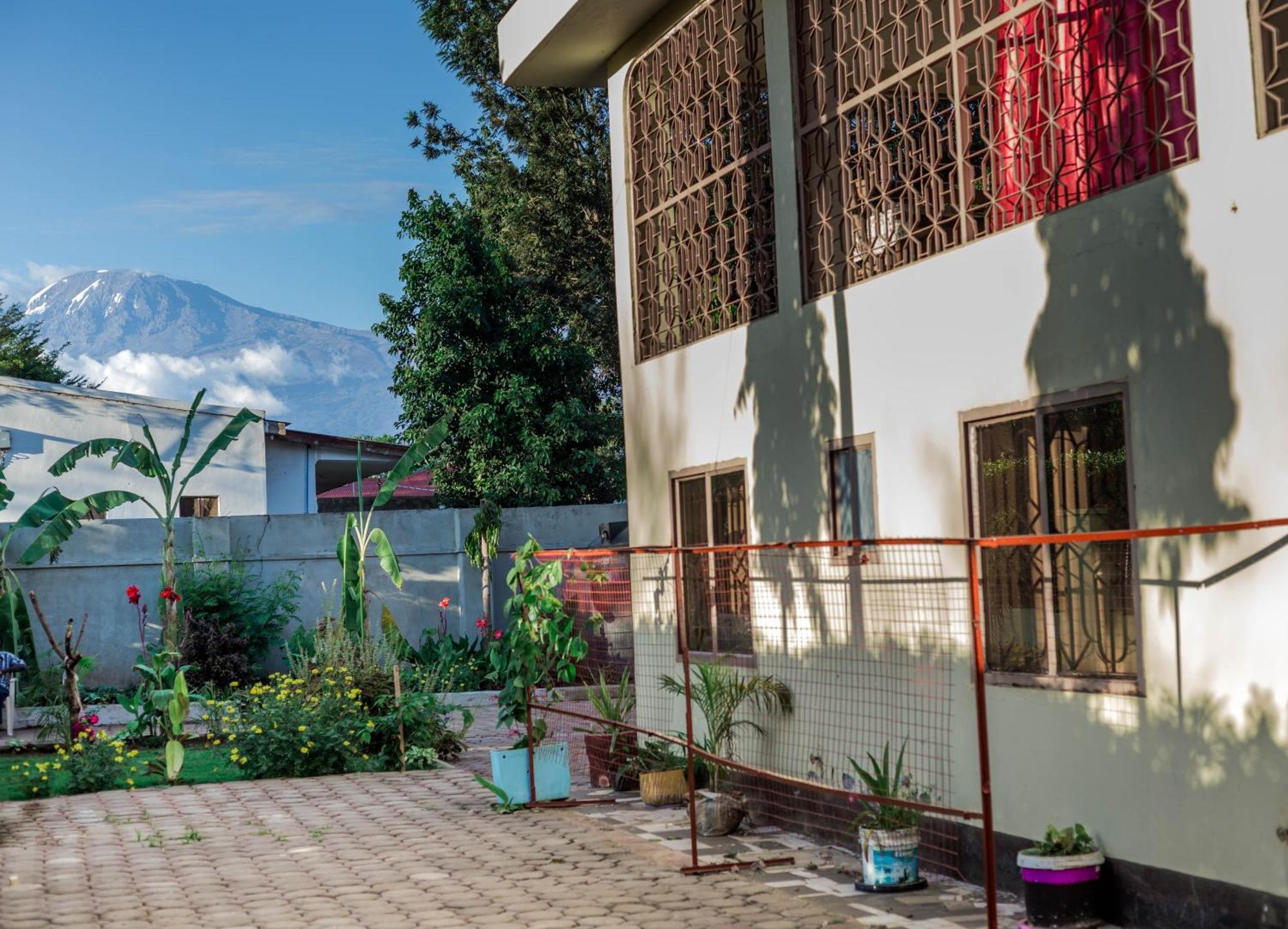 Kilimanjaro Summit Lodge موشي المظهر الخارجي الصورة